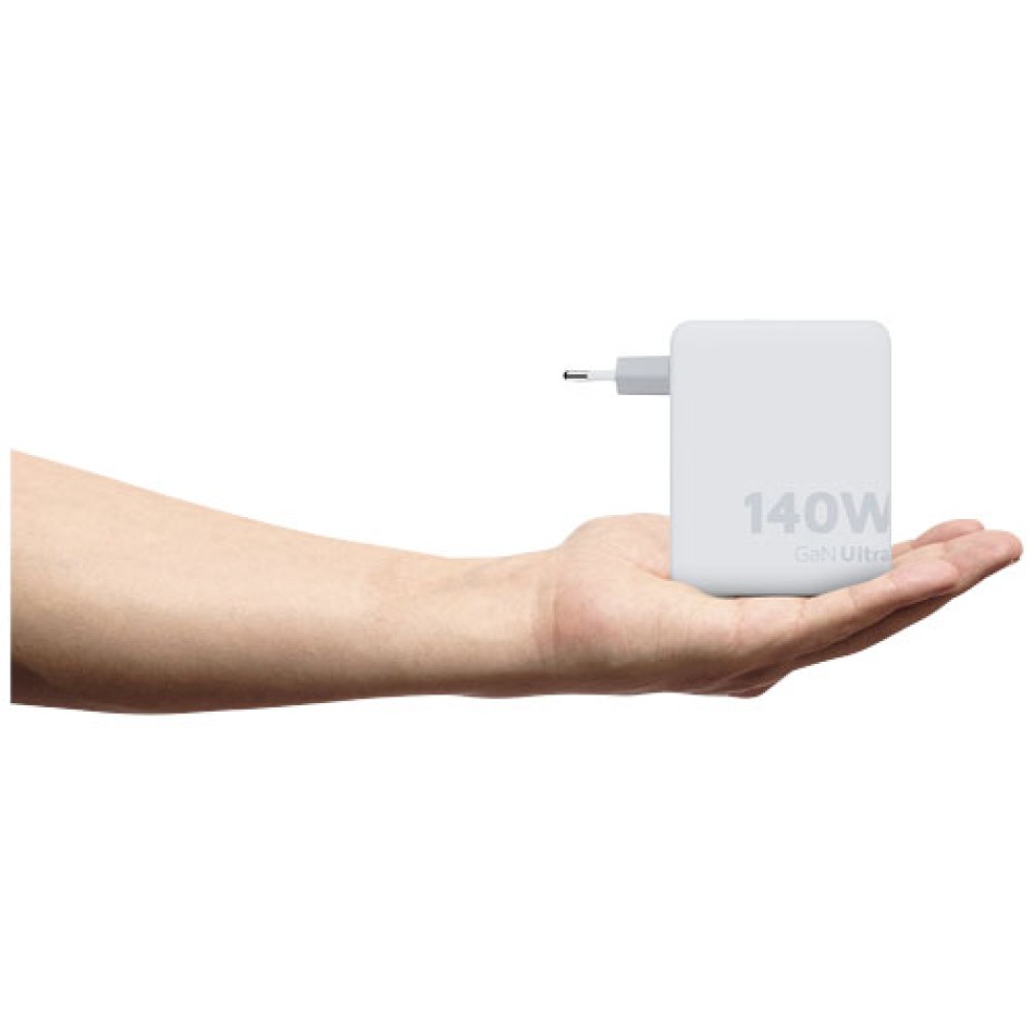 Caricabatterie da viaggio da 14 0W con cavo USB-C PD da 240 W Xtorm XVC2140 GaN Ultra Gadget.it