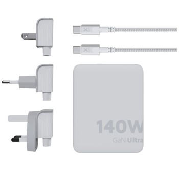 Caricabatterie da viaggio da 14 0W con cavo USB-C PD da 240 W Xtorm XVC2140 GaN Ultra Gadget.it