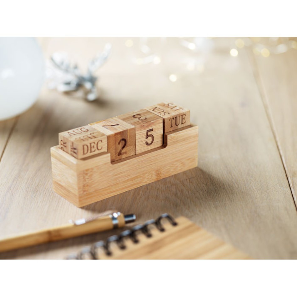 KARENDA - Calendario in bamboo Gadget.it