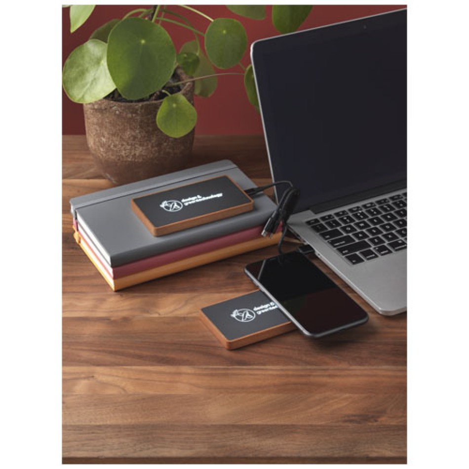 Power bank in legno da 5.000 mAh SCX.design P35 Gadget.it