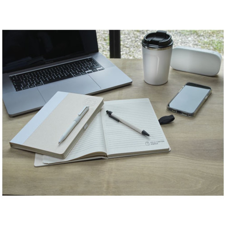 Set blocco note formato A5 e penna a sfera Dairy Dream realizzati con cartoni del latte riciclati Gadget.it